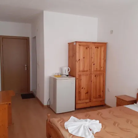 Zlatna Kotva Guest house Obzor